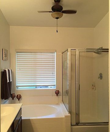 Master Bath Tub and Shower