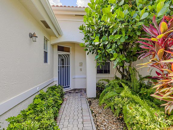 4th image of 8193 Sandpiper Way