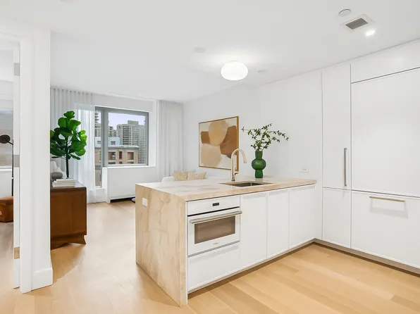 212 West 72nd Street image 2 of 14