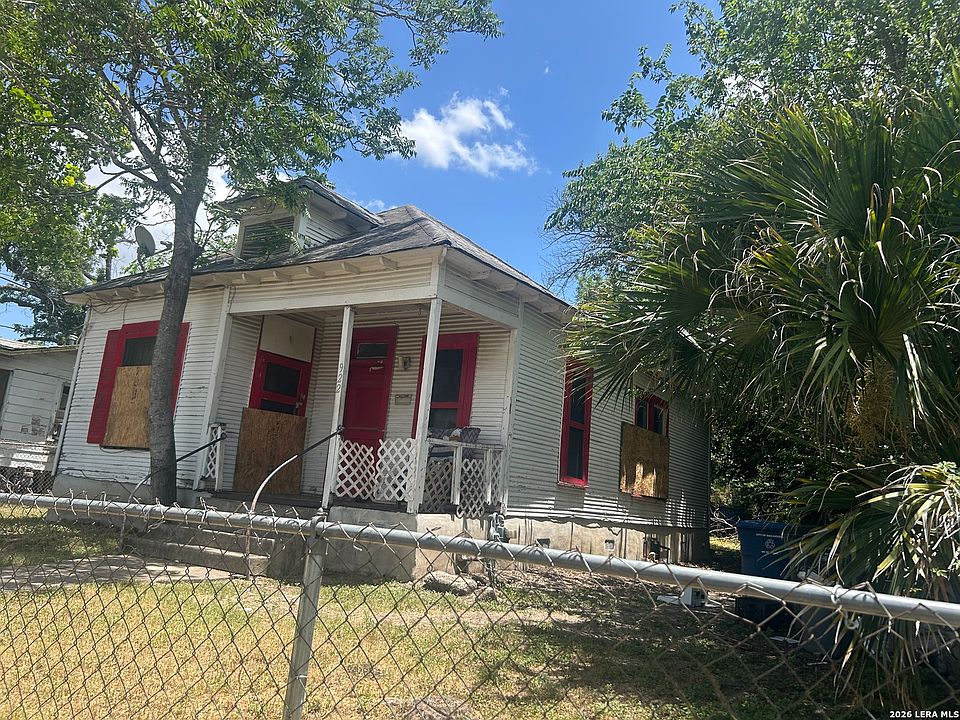 1st image of 922 DENVER BLVD