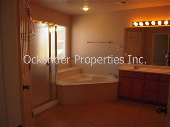 5th image of 6206 Sierra Nevada Cir NW