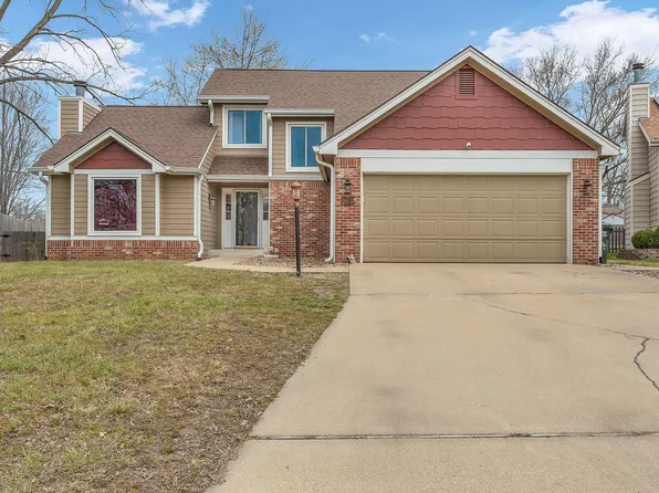 2904 Atchison Cir, Lawrence, KS 66047