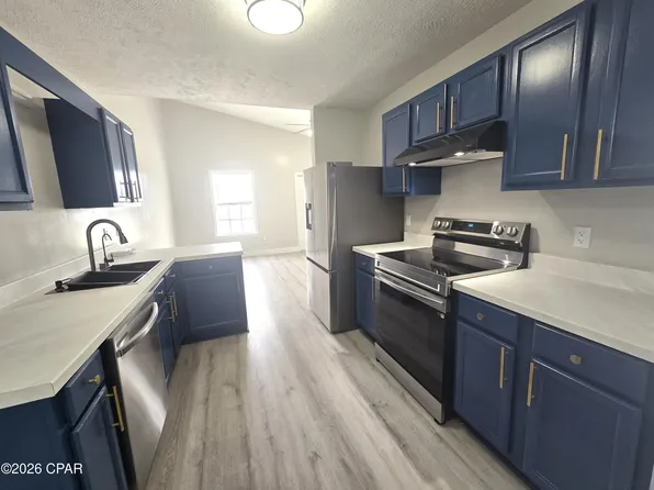 9022 Houston St, Panama City Beach, FL 32408