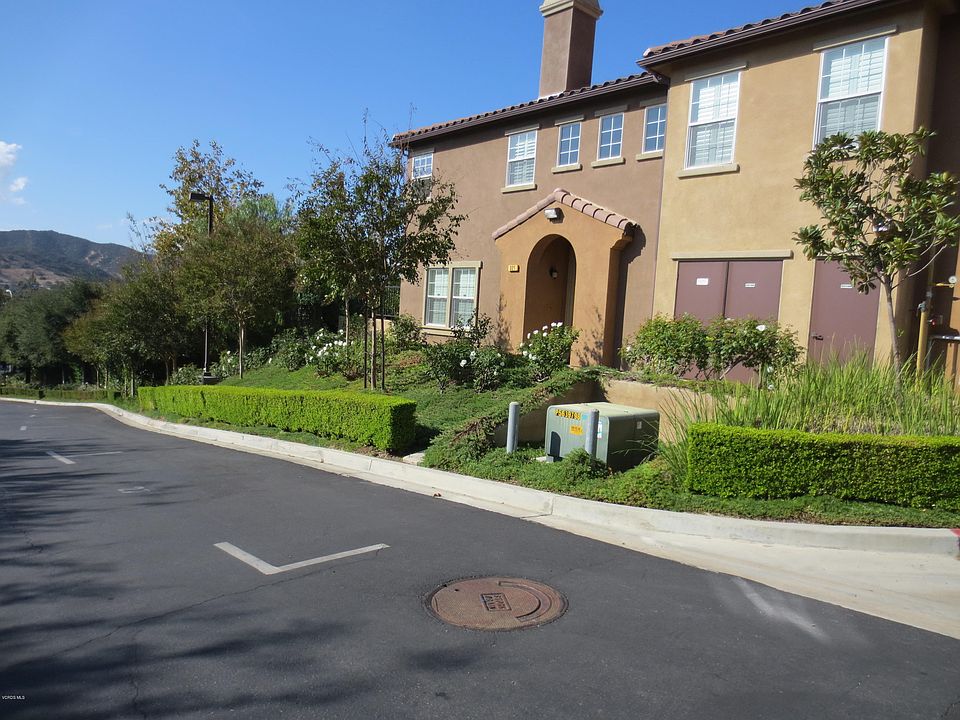1st image of 325 E Hilltop Way
