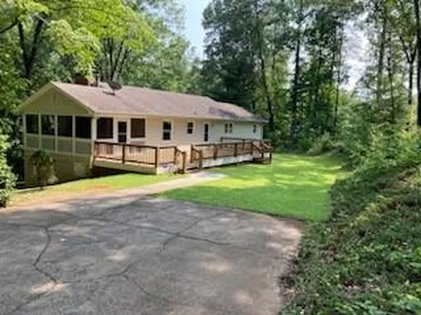 6590 Dogwood Ter, Gainesville, GA 30506