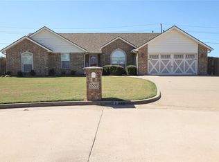 1300 Camelot Ct, Shawnee, OK 74804