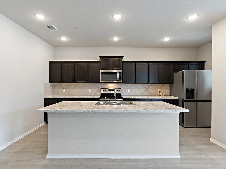 2833 Bellflower Dr — Photo 12