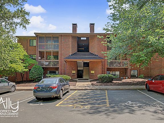 4th image of 130 Turtle Creek Rd Unit 1-10