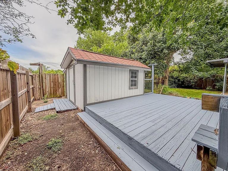 16908 Cactus Blossom Dr — Photo 33