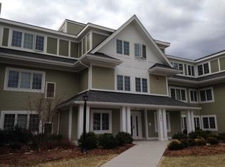 154 Edgemere Rd APT 9, Boston, MA 02132