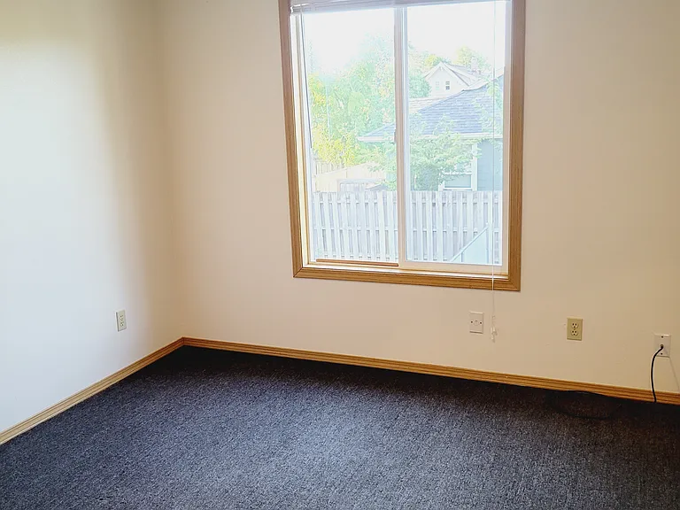 927 SE Tenino St — Photo 15