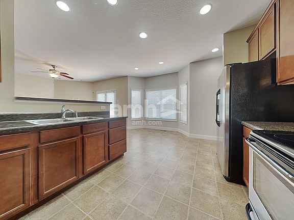 4th image of 4721 Dawn Oaks Ln