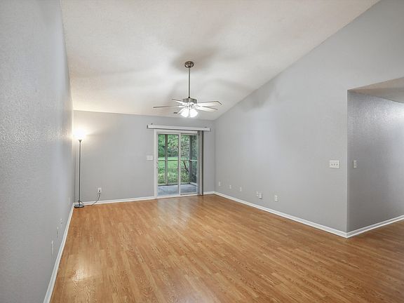 4th image of 7135 Long Shore Cir