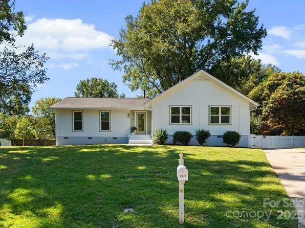 5815 Katrine Ct, Charlotte, NC 28208