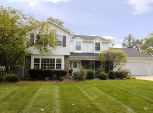 26W165 Tomahawk Dr, Wheaton, IL 60189