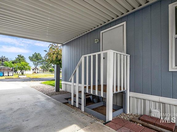 5th image of 9644 W Woodland Ln