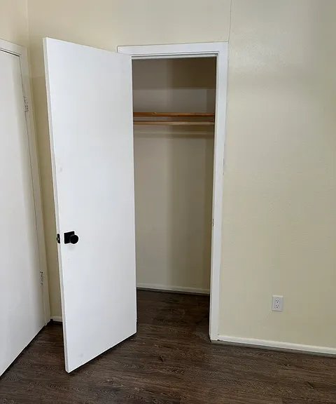 3rd bedroom/office walk in closer