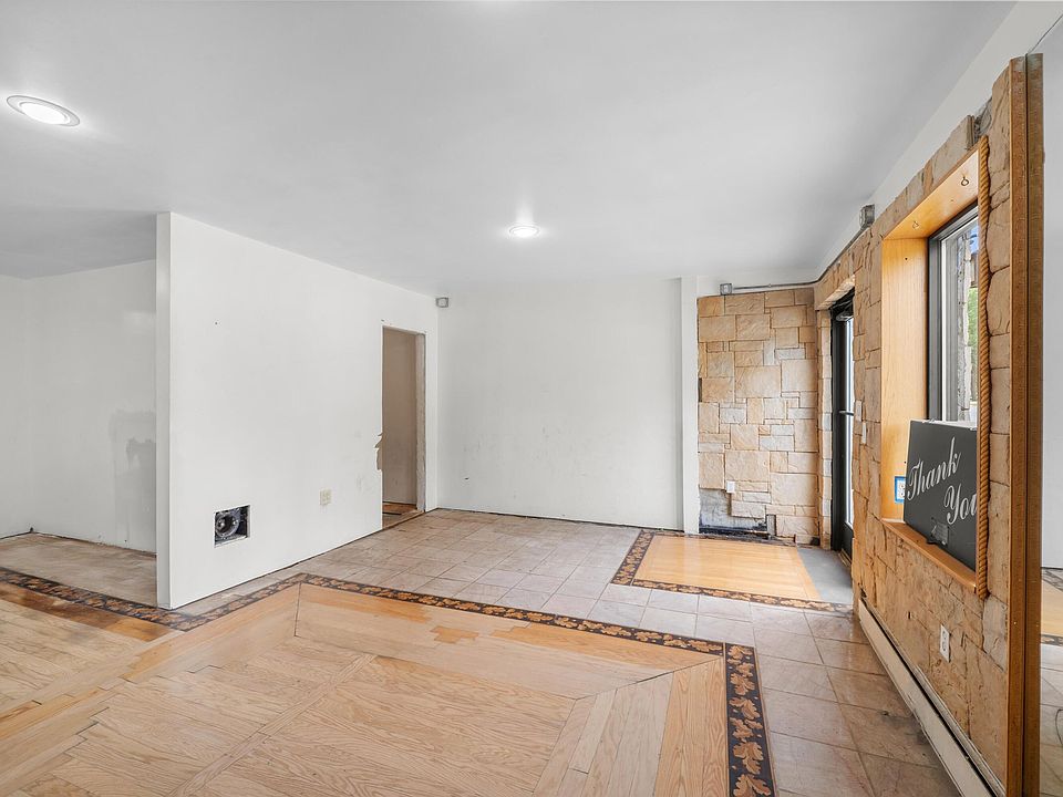 1040 N Wayne Rd, photo 19