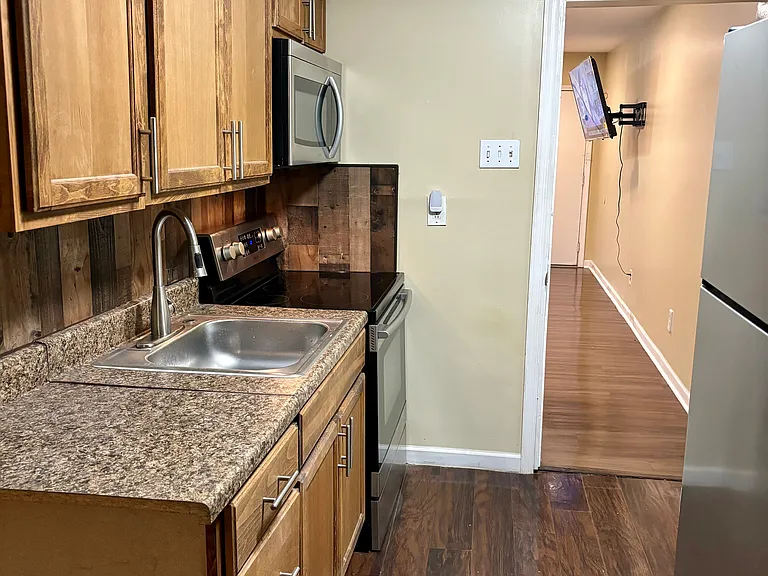 6043 Wister St #1F — Photo 5