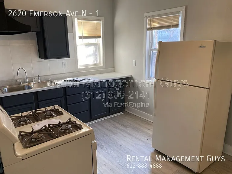 2620 Emerson Ave N #1 — Photo 3