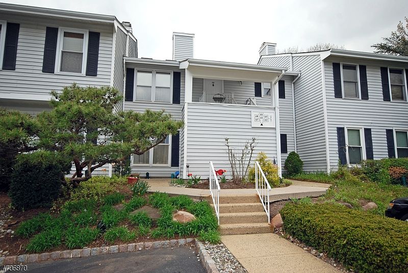 364 Burdock Ct, Three Bridges, NJ 08887 Zillow