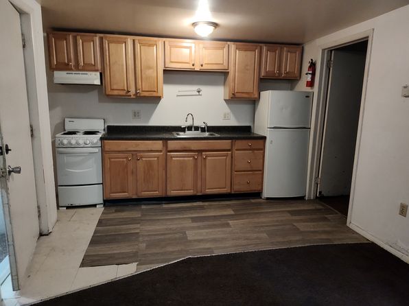 150 Rosalyn Ct #102A