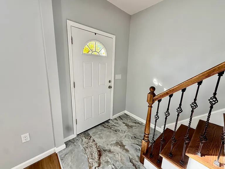 13 Roosevelt Ave #A — Photo 3