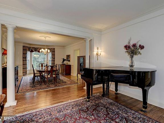 5th image of 12045 Great Elm Dr