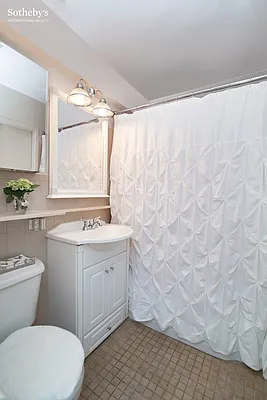 Sold by Sotheby's International Realty | media 14