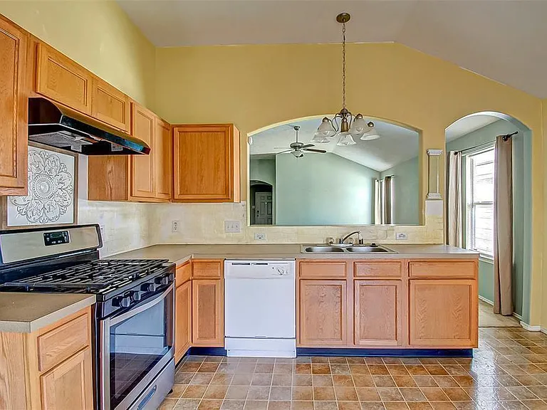 21206 Wortham Oaks Dr — Photo 8