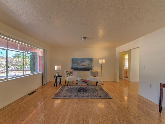 4th image of 9508 Arvilla Ave NE
