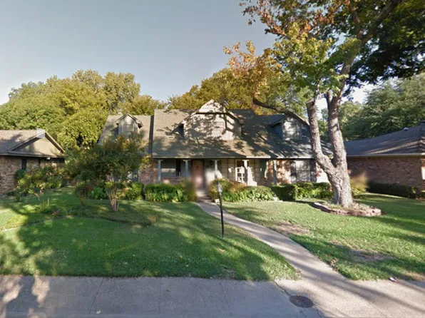 9563 Spring Branch Dr, Dallas, TX 75238