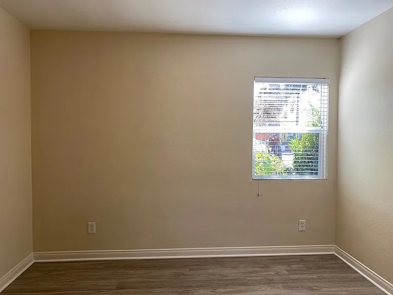 Suncrest — Photo 8