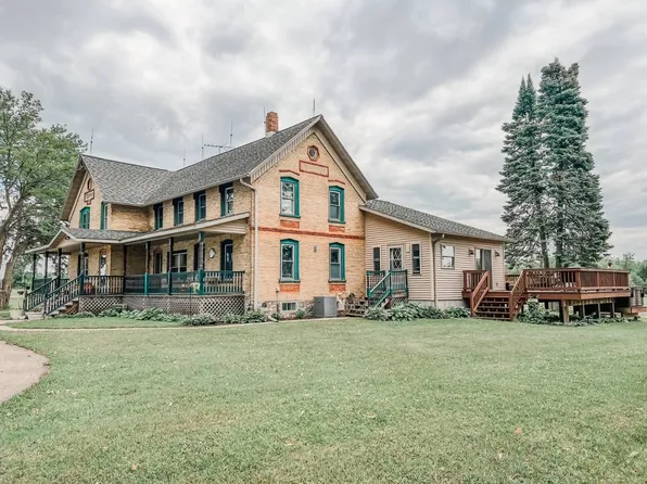 W7553 Belle Plaine Ave, Shawano, WI 54166