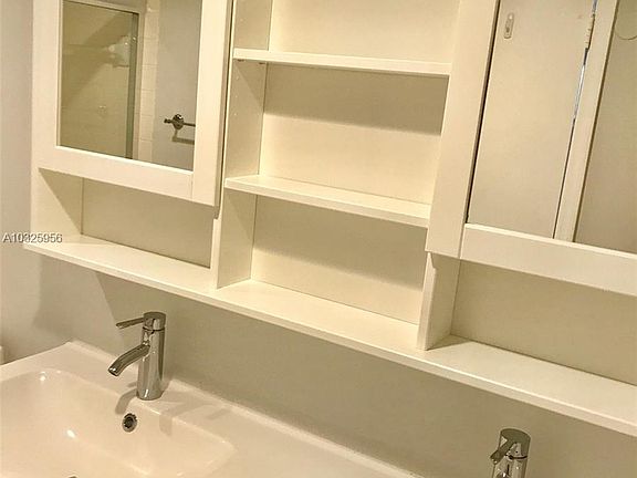 5th image of 10045 NW 46th St APT 204