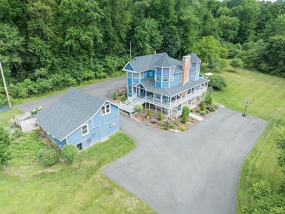 2nd image of 41 Carvill Ave