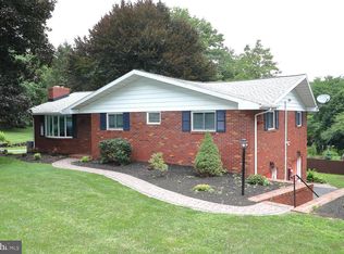 215 Fannie Ave, Lancaster, PA 17602
