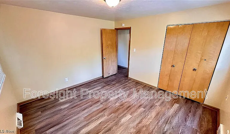 1434 E 222nd St — Photo 10