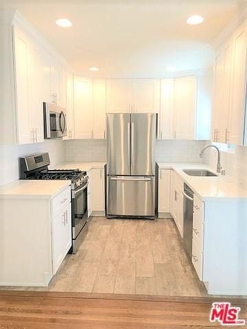 1st image of 1055 S Sherbourne Dr #22