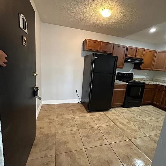 946 Lake Destiny Rd #D — Photo 6