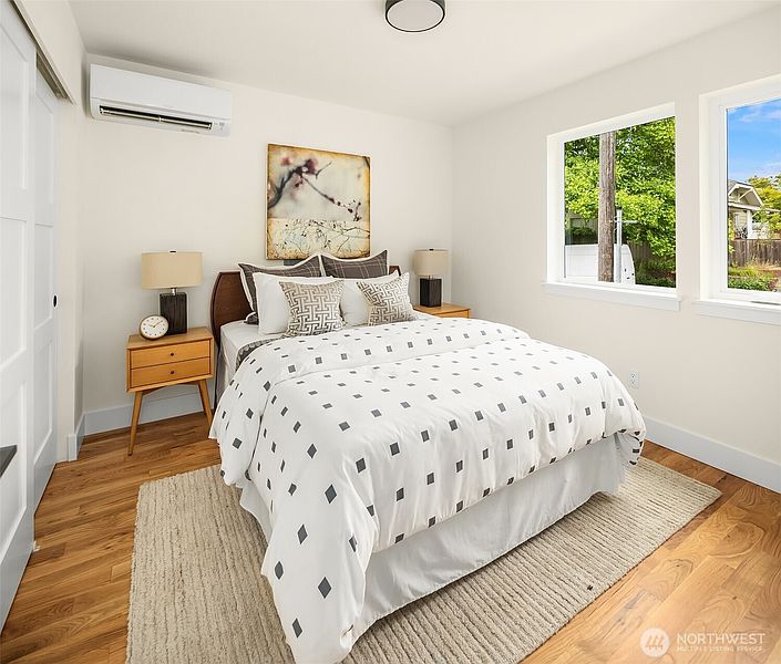 5th image of 4351 SW Willow Street
