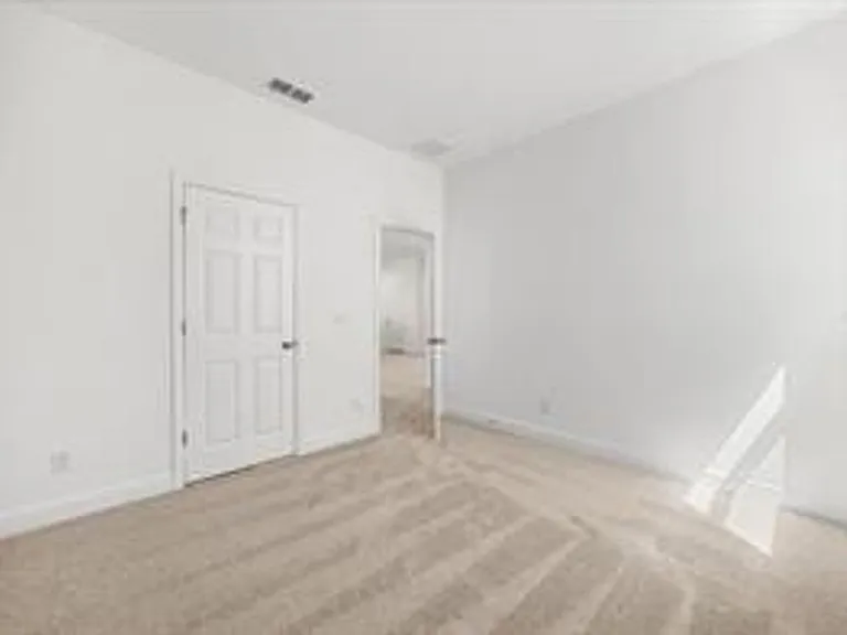 7991 Syracuse Dr — Photo 12