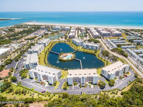 8951 Lake Dr APT 303, Cape Canaveral, FL 32920