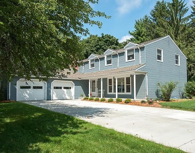 1st image of 3563 Larchmont Dr
