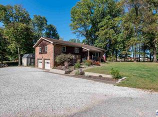 8037 Deer Run Ct, Terre Haute, IN 47802