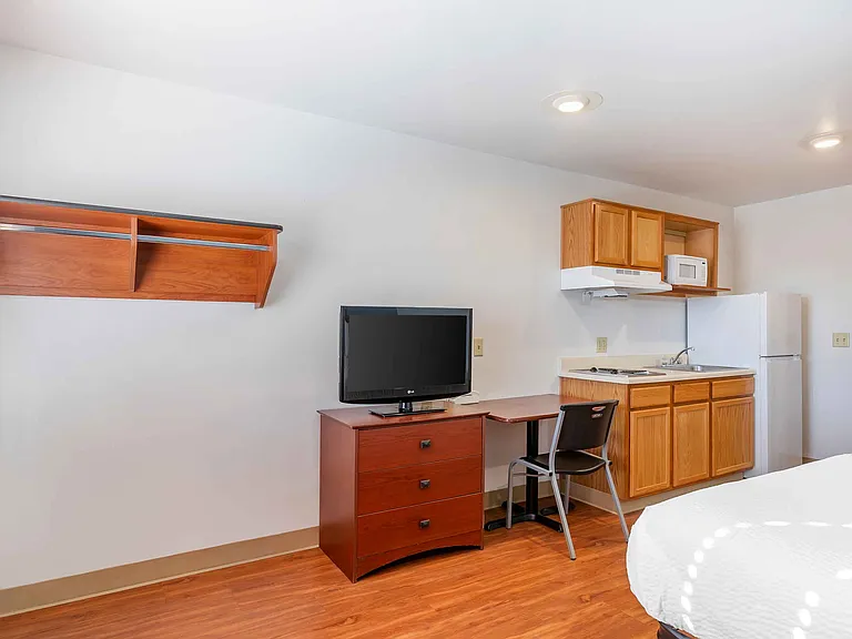 Studio Suite - 1 Full Bed