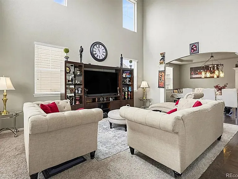 8835 Foxfire St — Photo 2