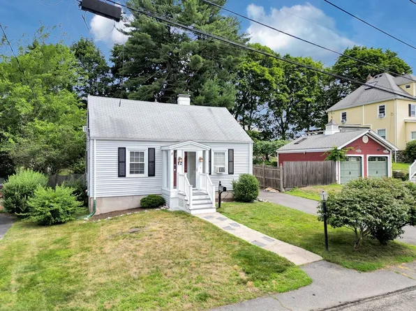 12 Dean Ave, Westwood, MA 02090