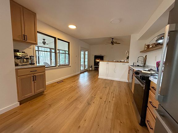 4th image of 510 Portsmouth Rd