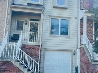 7831 Sabre Ct, Manassas, VA 20109